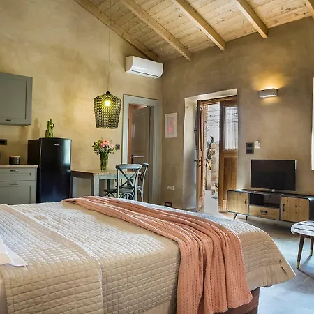 Daniela - Saint Nikolas Retreat *