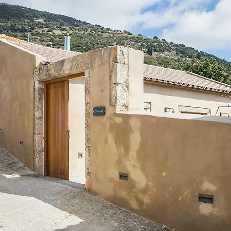 Daniela - Saint Nikolas Retreat *